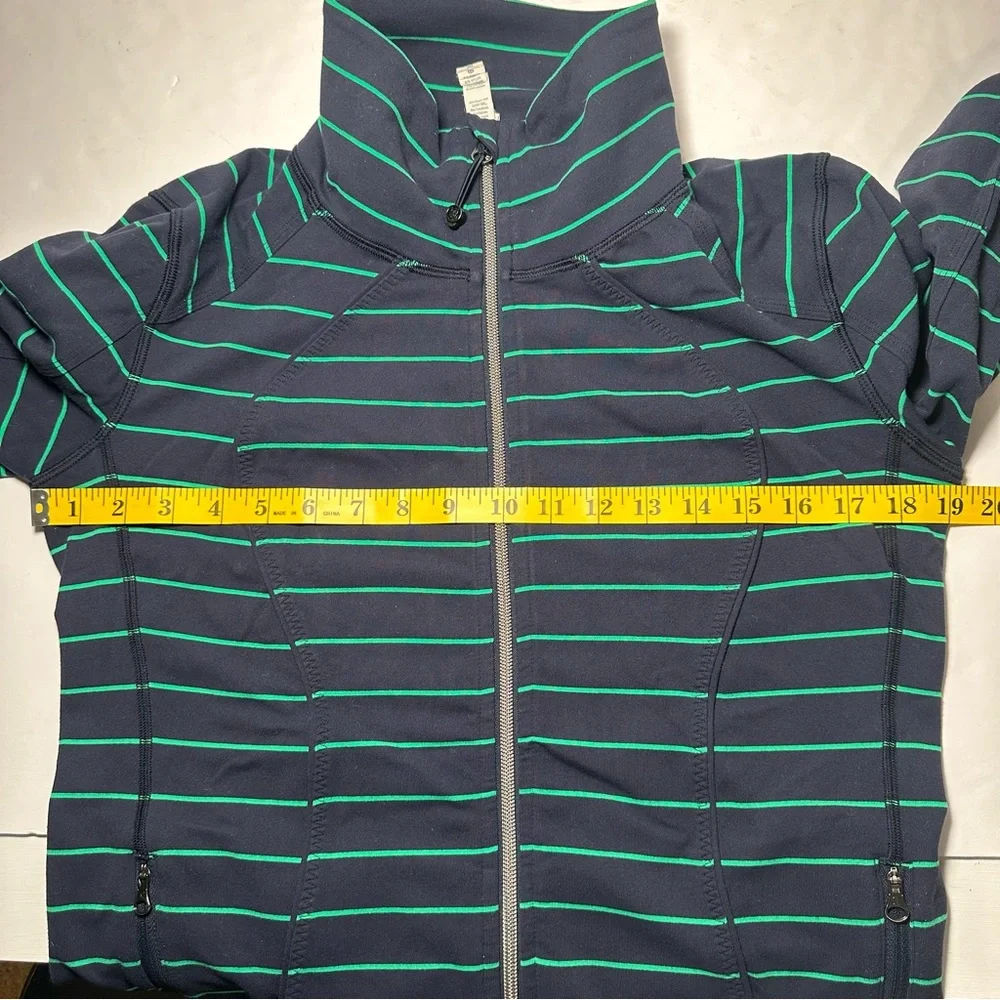 Lululemon Nice Asana Jacket Slalom Stripe Inkwell / Inkwell Navy Women’s size 10 - Picture 9 of 9